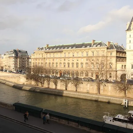 Notre-dame View *